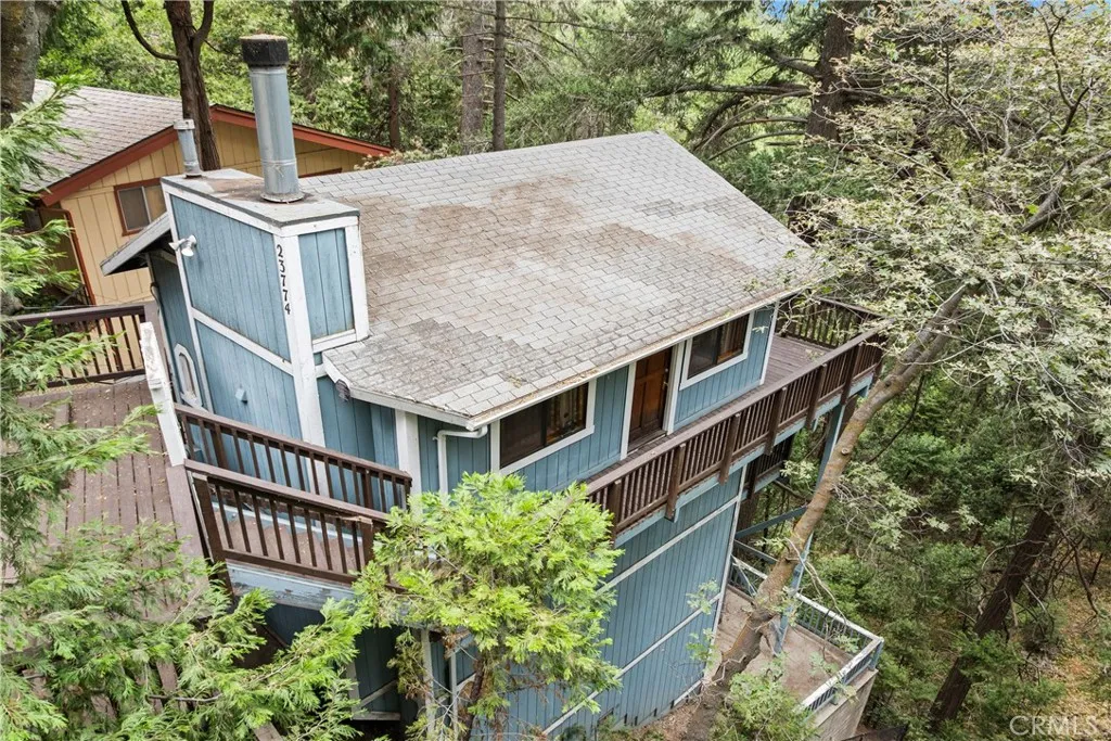 23774 Lakeview Drive, Crestline, California 92325 home-pic-1