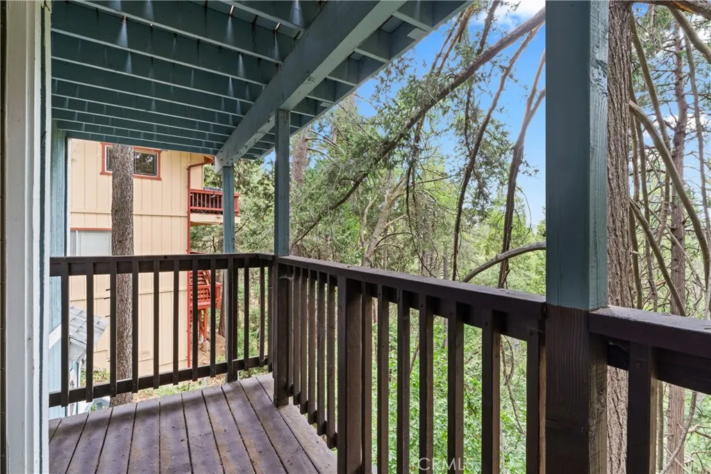 23774 Lakeview Drive, Crestline, California 92325 home-pic-13