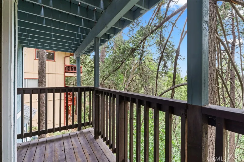 23774 Lakeview Drive, Crestline, California 92325 home-pic-25