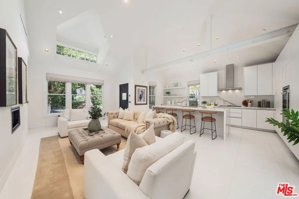 1012 2nd Street 1, Santa Monica, California 90403 home-pic-0