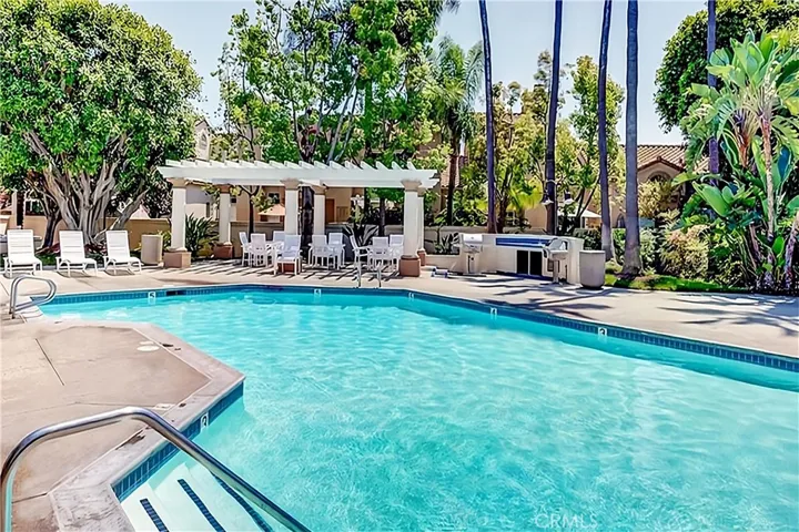 116 Almador, Irvine, California 92614