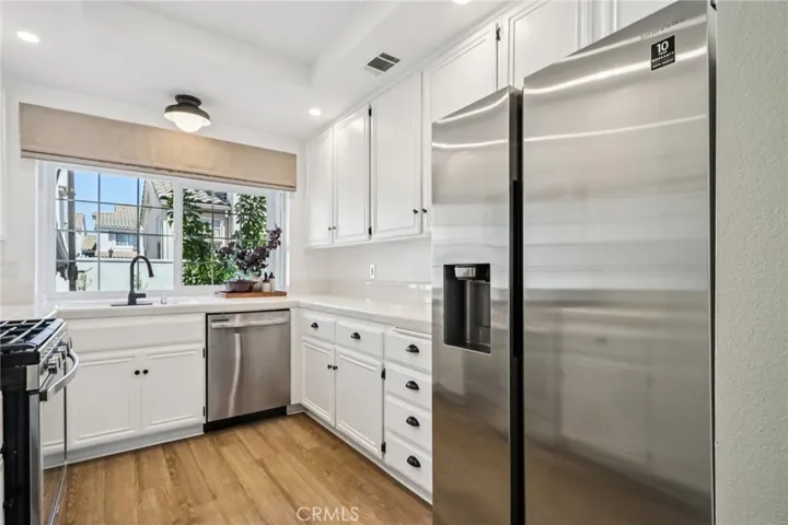 116 Almador, Irvine, California 92614