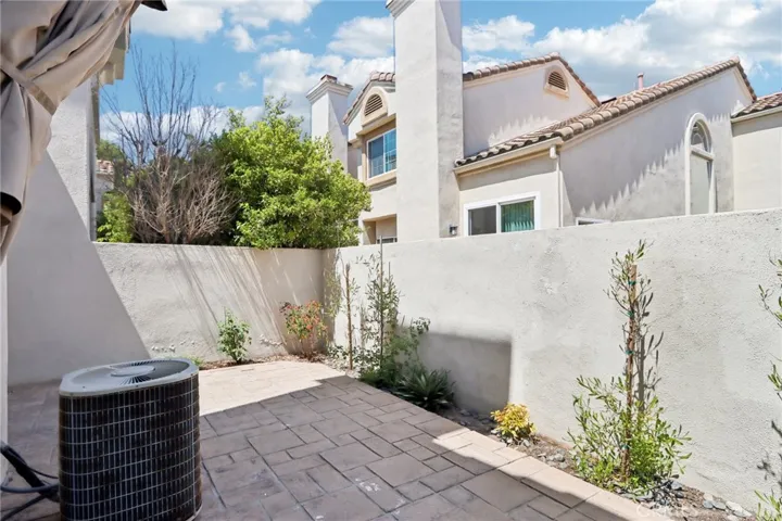 116 Almador, Irvine, California 92614