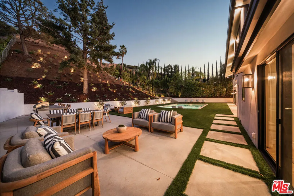 4072 Alonzo Avenue, Encino, California 91316 home-pic-51