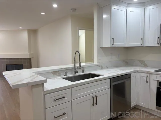 580 Camino De La Reina 320, San Diego, California 92108