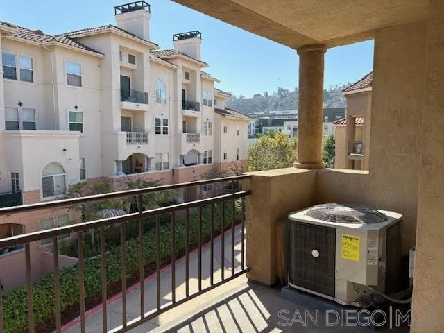 580 Camino De La Reina 320, San Diego, California 92108