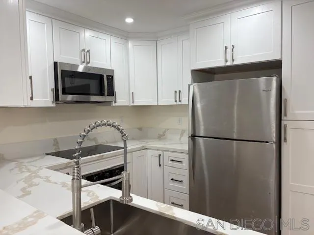 580 Camino De La Reina 320, San Diego, California 92108