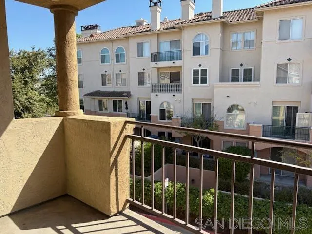 580 Camino De La Reina 320, San Diego, California 92108