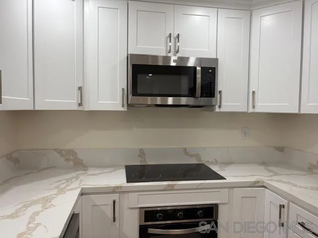 580 Camino De La Reina 320, San Diego, California 92108