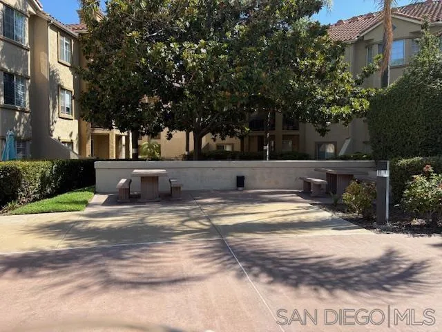 580 Camino De La Reina 320, San Diego, California 92108