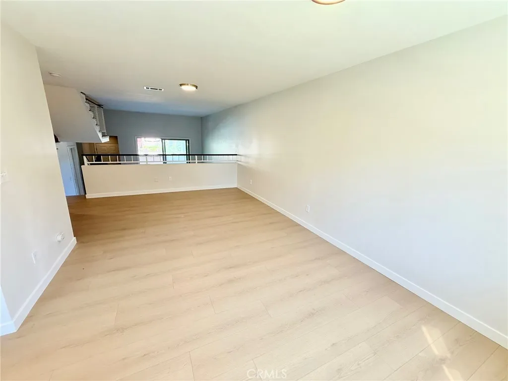 19545 Sherman Way 99, Reseda, California 91335 home-pic-5