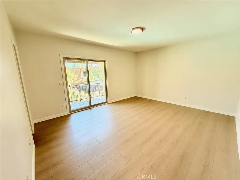 19545 Sherman Way 99, Reseda, California 91335 home-pic-18