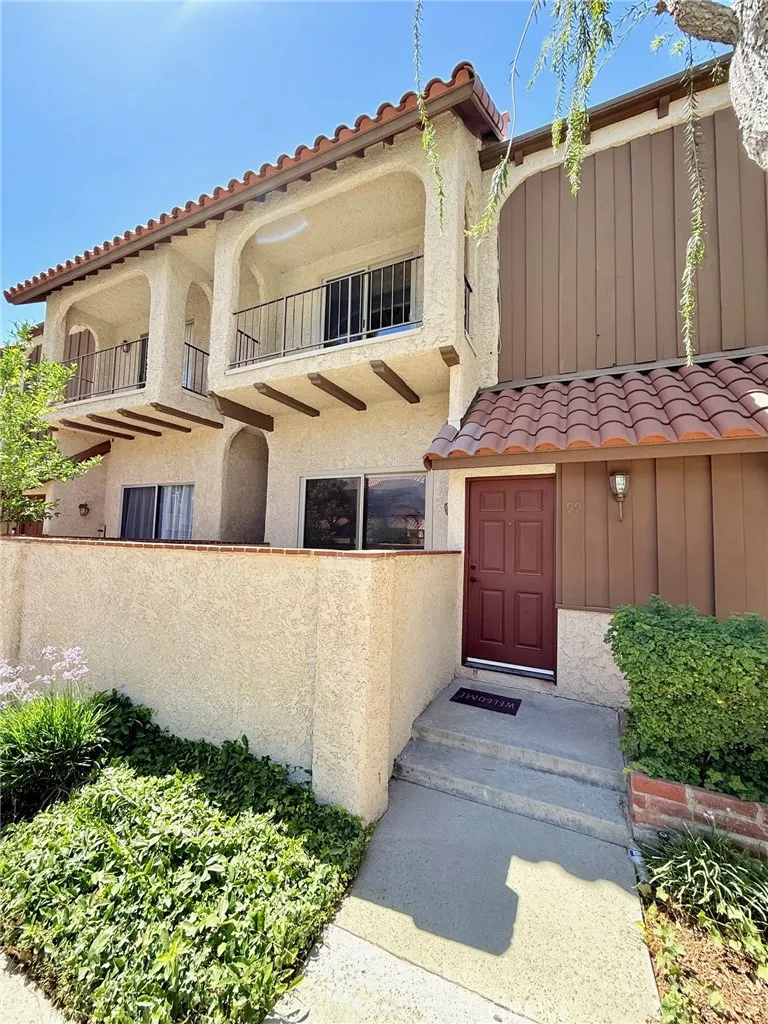 19545 Sherman Way 99, Reseda, California 91335 home-pic-0