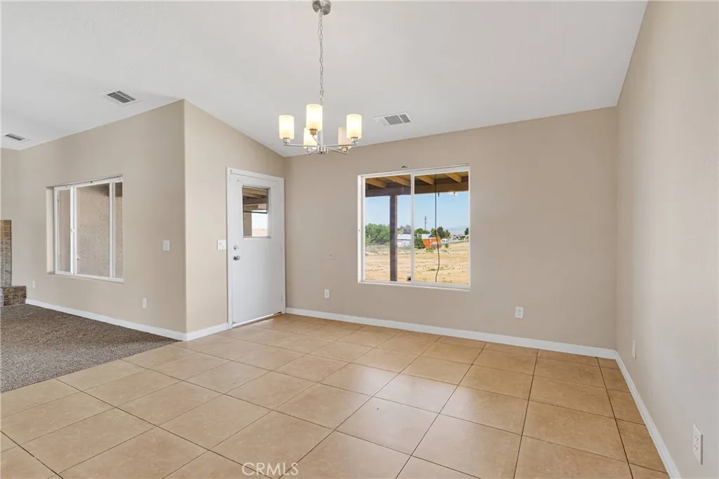 11569 Arroyo Avenue, Hesperia, California 92345 home-pic-11