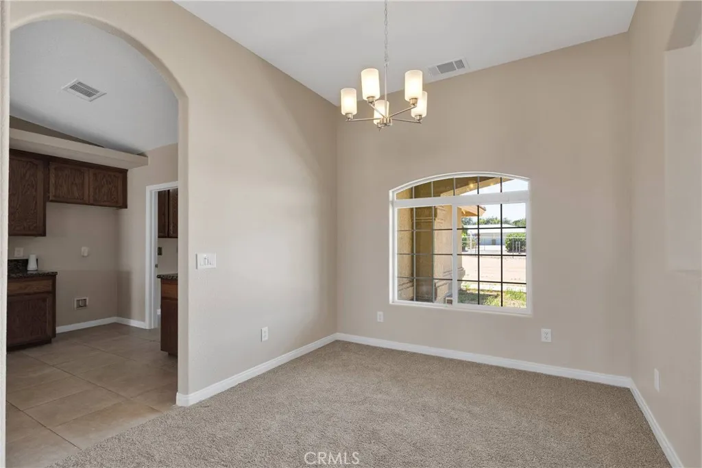 11569 Arroyo Avenue, Hesperia, California 92345 home-pic-7
