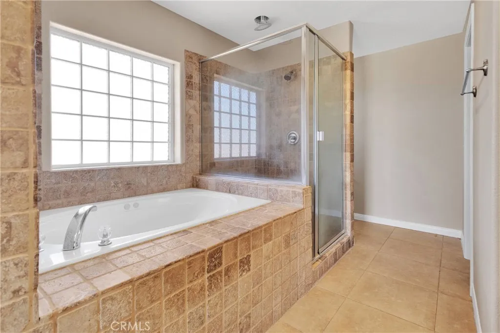 11569 Arroyo Avenue, Hesperia, California 92345 home-pic-21