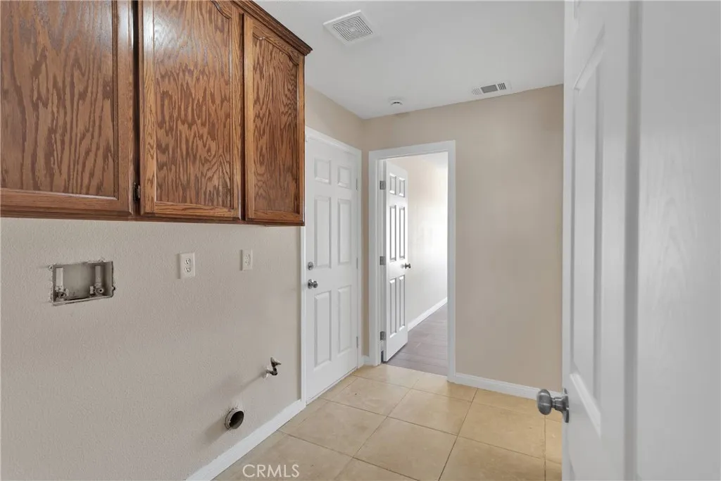 11569 Arroyo Avenue, Hesperia, California 92345 home-pic-14