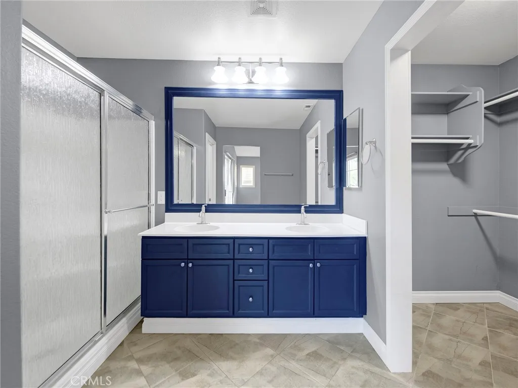 27626 Iris Place, Castaic, California 91384 home-pic-17