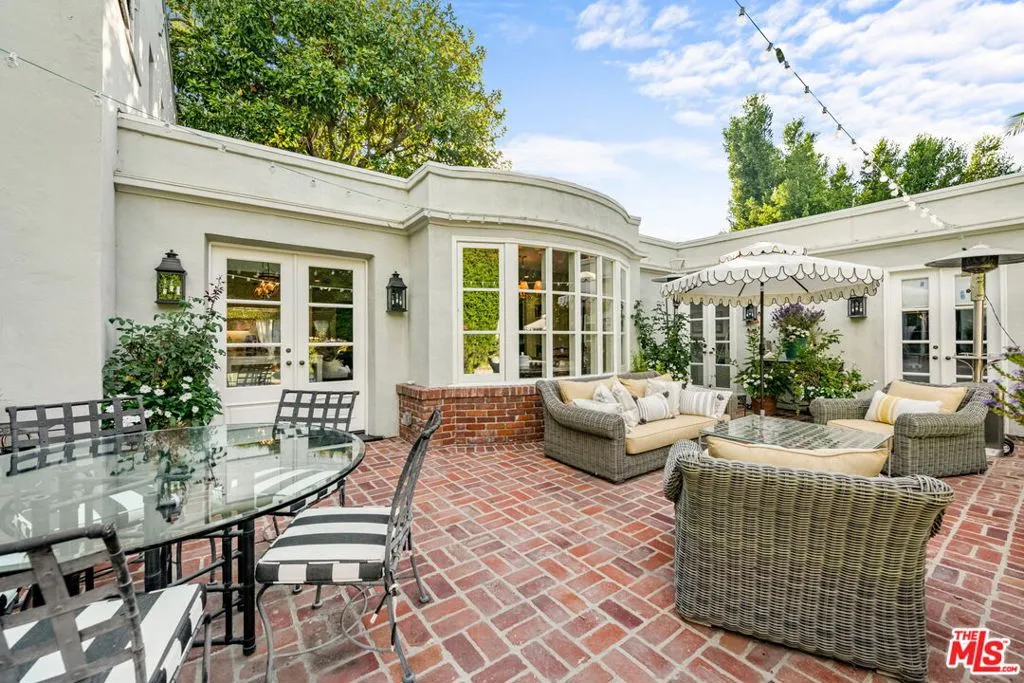 1110 Benedict Canyon Drive, Beverly Hills, California 90210 home-pic-46