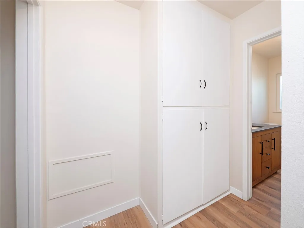 1280 E 4th Street 8, Long Beach, California 90802 home-pic-14