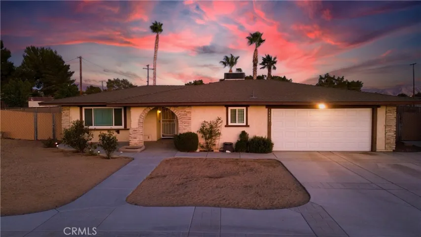 14405 Mandan Road, Apple Valley, California 92307