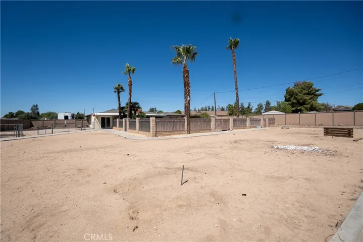 14405 Mandan Road, Apple Valley, California 92307