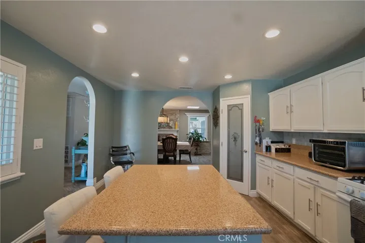 14405 Mandan Road, Apple Valley, California 92307