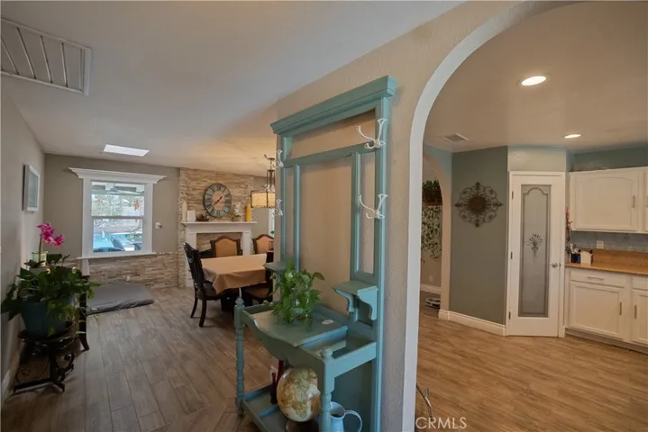14405 Mandan Road, Apple Valley, California 92307