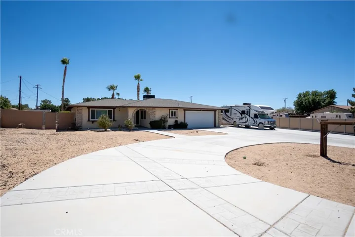 14405 Mandan Road, Apple Valley, California 92307