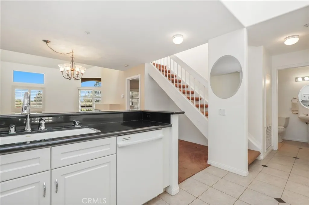 2960 Champion Way 1208, Tustin, California 92782 home-pic-16