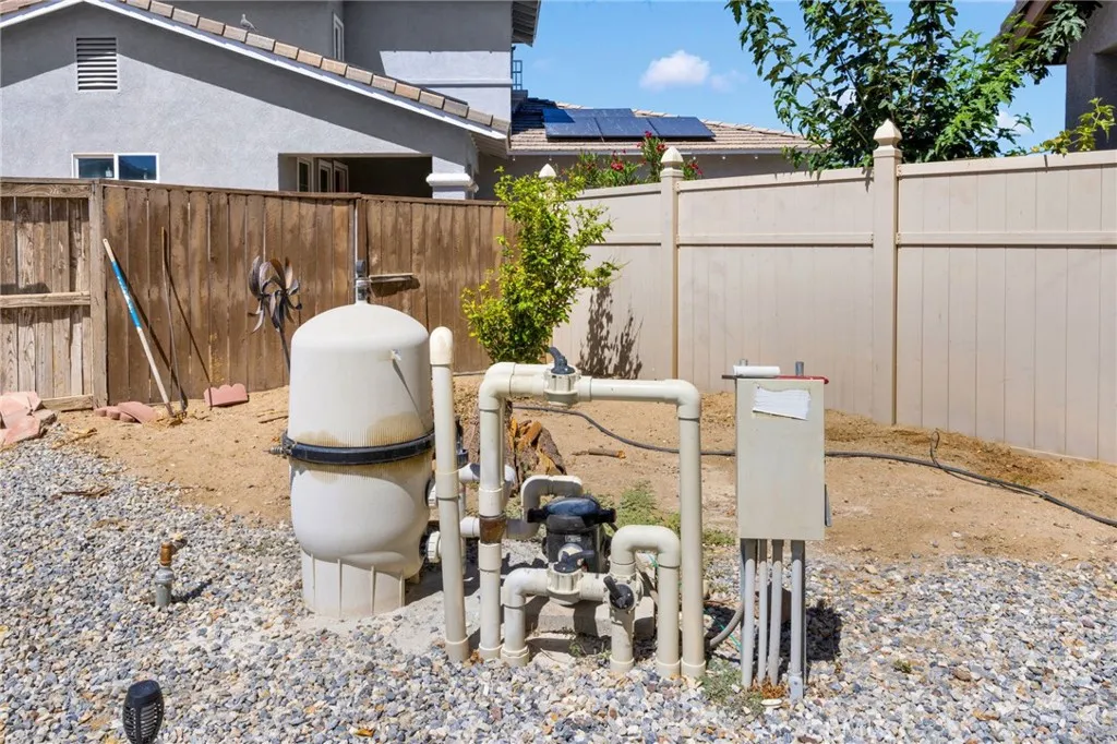 14588 Chicory Lane, Adelanto, California 92301 home-pic-43