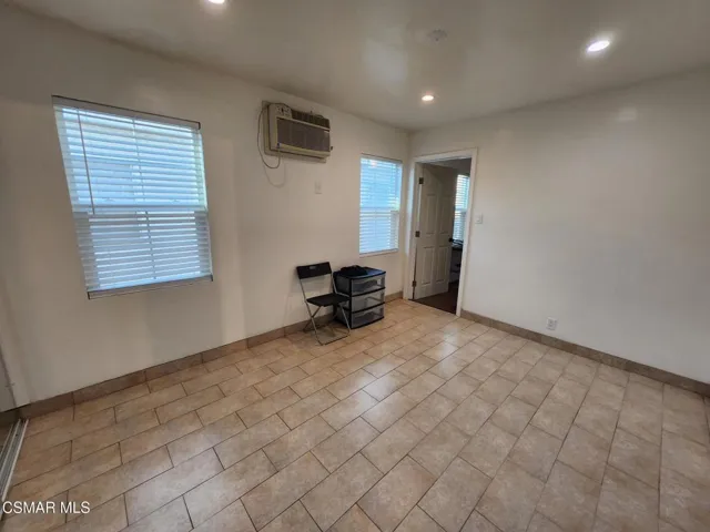 t19