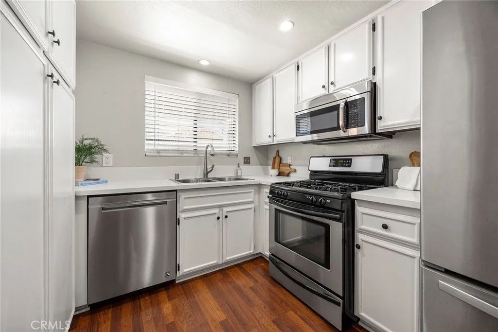 3055 Brea Boulevard 4, Fullerton, California 92835 home-pic-5