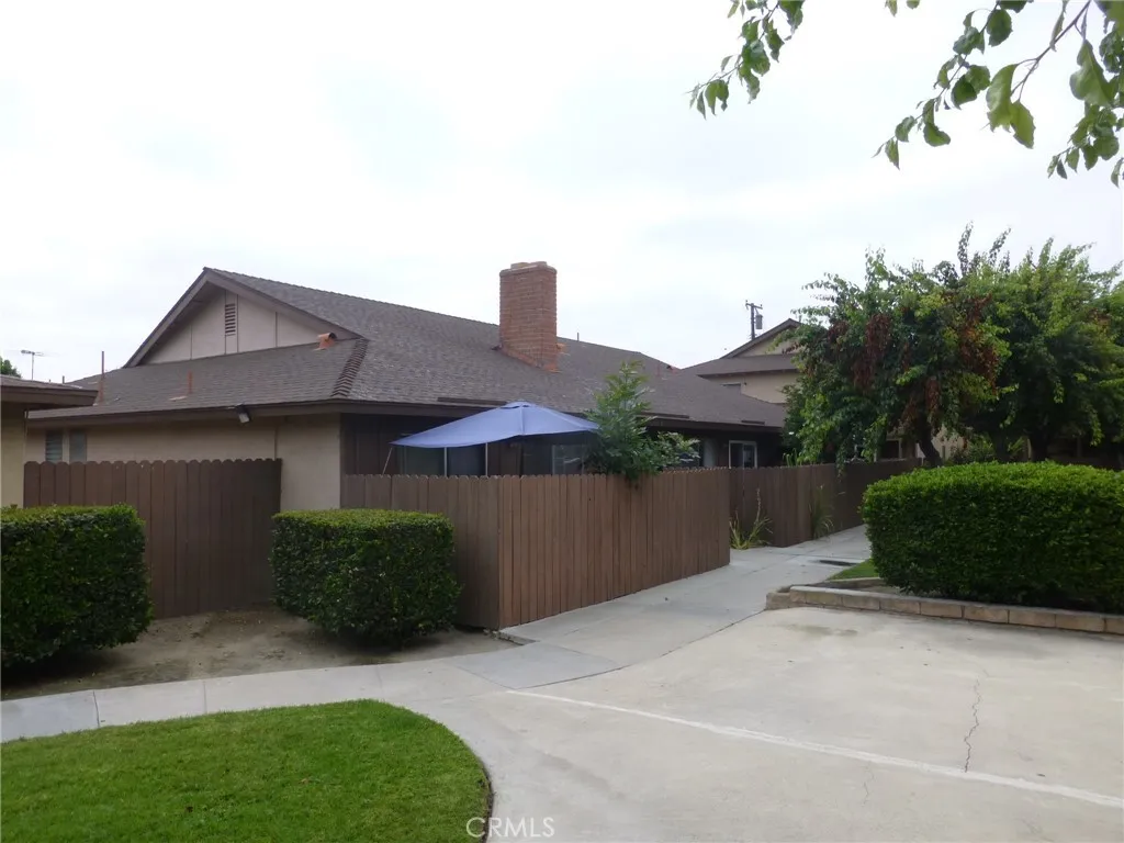 2115 1/2 S Broden Street, Anaheim, California 92802 home-pic-1