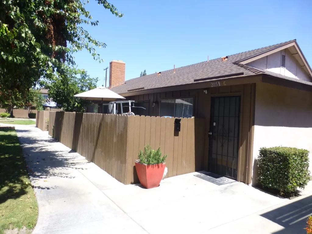 2115 1/2 S Broden Street, Anaheim, California 92802 home-pic-3