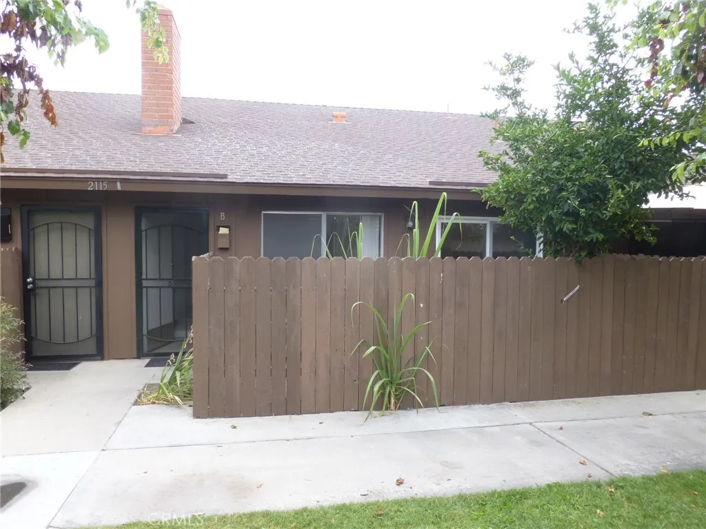 2115 1/2 S Broden Street, Anaheim, California 92802 home-pic-2