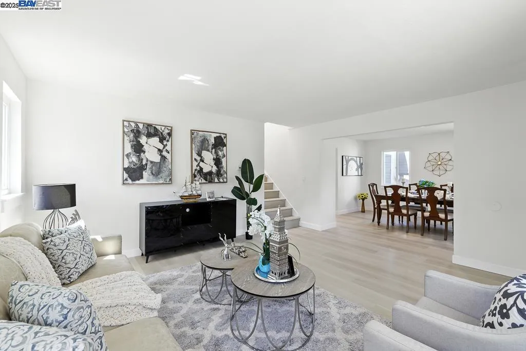 1739 E 22nd St, Oakland, California 94606 home-pic-6