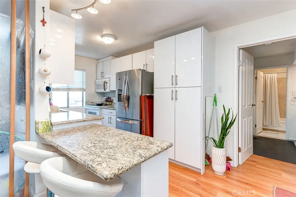 400 N Acacia Avenue B10, Fullerton, California 92831 home-pic-3