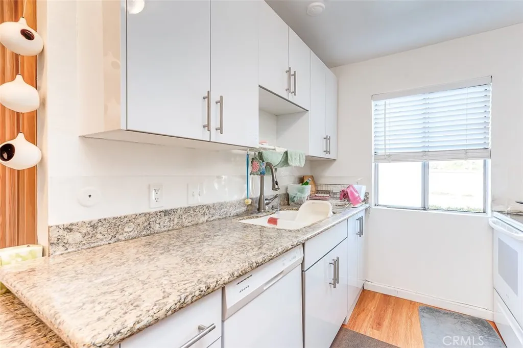 400 N Acacia Avenue B10, Fullerton, California 92831 home-pic-5