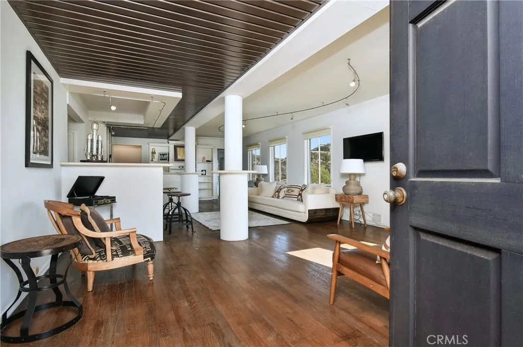 8383 Wyndham Road, Los Angeles, California 90046 home-pic-27