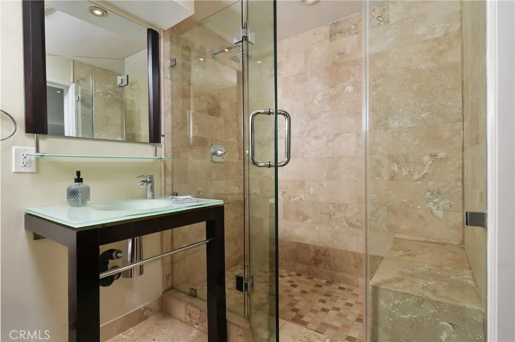 8383 Wyndham Road, Los Angeles, California 90046 home-pic-25