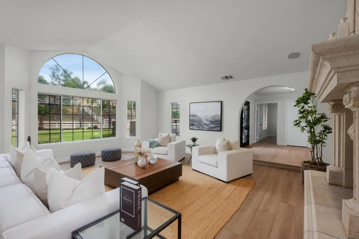 31125 Pauba Rd, Temecula, California 92592