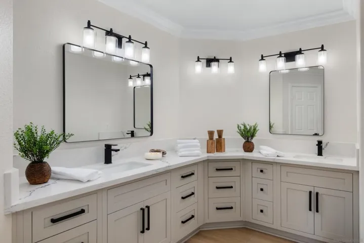 Primary Bath/Spa