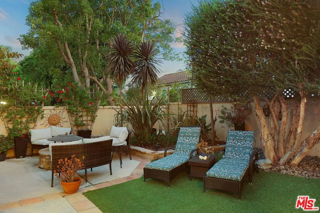 1786 Blossom Court, Thousand Oaks, California 91320 home-pic-43