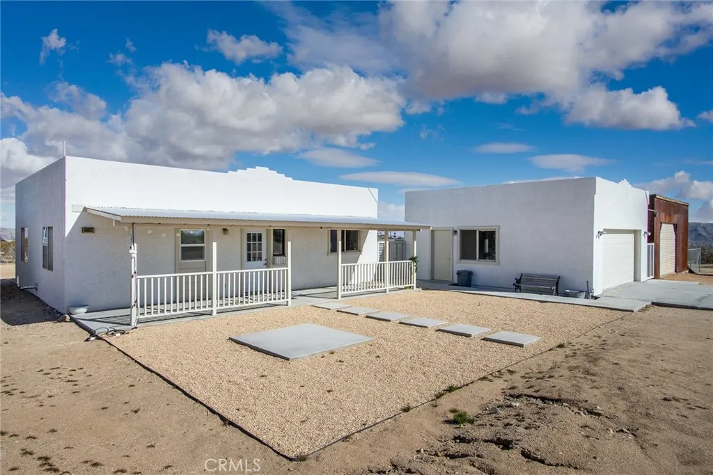 56632 Encantado Road, Landers, California 92285 home-pic-1