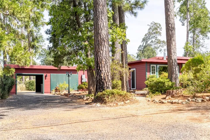 911 Central Park Drive, Paradise, California 95969