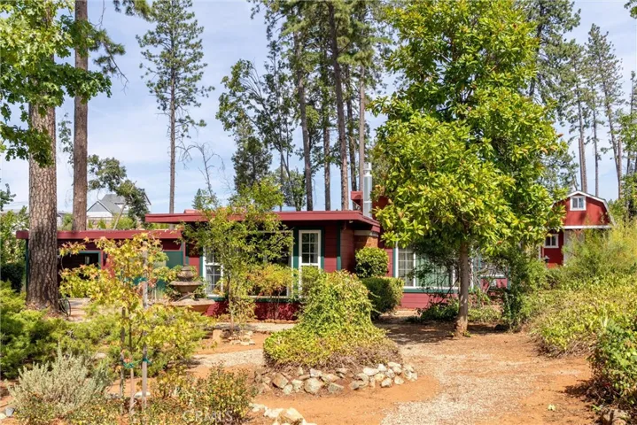 911 Central Park Drive, Paradise, California 95969
