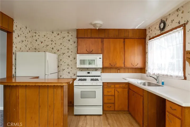 911 Central Park Drive, Paradise, California 95969