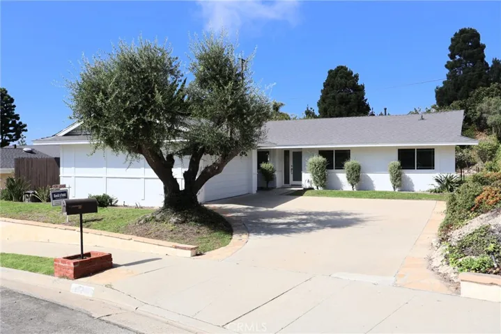 28244 Trailriders Drive, Rancho Palos Verdes, California 90275