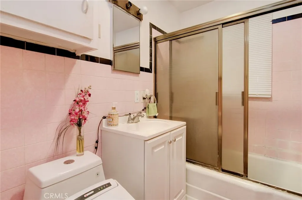 3357 W 134th Place, Hawthorne, California 90250 home-pic-9